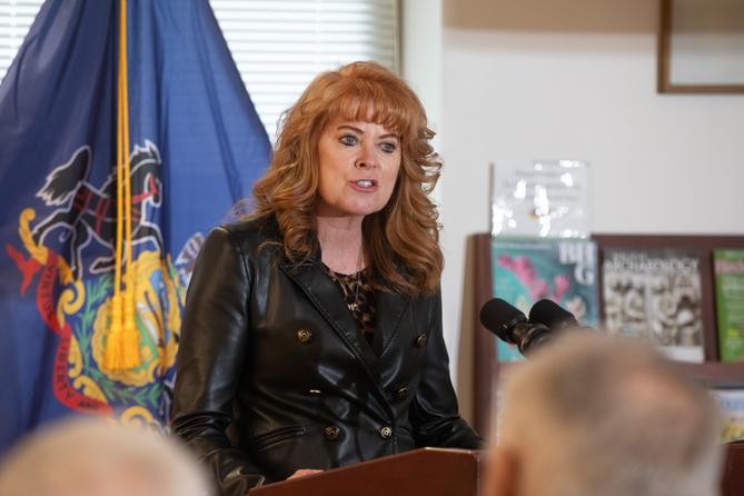 PA Treasurer Stacy Garrity