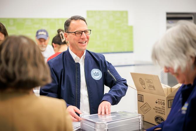 Gov. Josh Shapiro volunteered to package meals at MANNA (Metropolitan Area Neighborhood Nutrition Alliance) ahead of the Thanksgiving holiday Gov. Josh Shapiro volunteered to package meals at MANNA (Metropolitan Area Neighborhood Nutrition Alliance) ahead of the Thanksgiving holiday