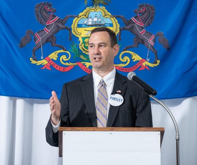 Mark Pinsley, candidato a Auditor General Mark Pinsley, candidato a Auditor General